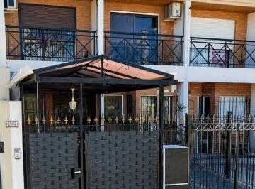 KNK-KNK-5374_2 · Duplex de 3 Ambientes con Jardin y Parrilla