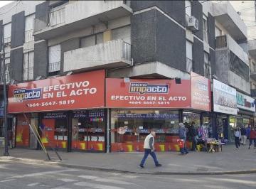 Local comercial · 210m² · Venta con Renta Local Comercial en Esquina - San Miguel
