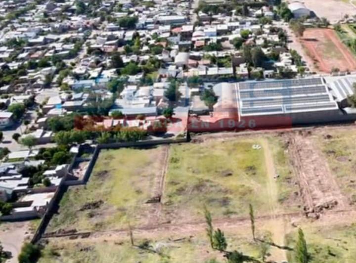 Terreno · 300m²