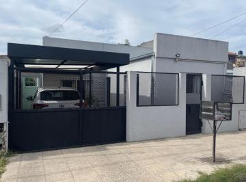 Casa de 4 ambientes, Tandil · Casa a La Venta de 2 Dorm. en Oportunidad