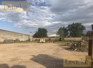 Terreno · 710m² · 6 Ambientes · Gran Fraccion en Zona Industrial Frente Al Canal San Fernando, Apta Diversos Usos, Venta