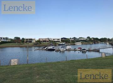 Terreno · 1235m² · Lencke Vende - Muy Buen Lote en Albanueva Frente Al Rio y Excelentes Vistas, con Amarra