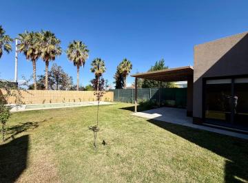 Casa en Venta de 6 ambientes  · Palmares Valley