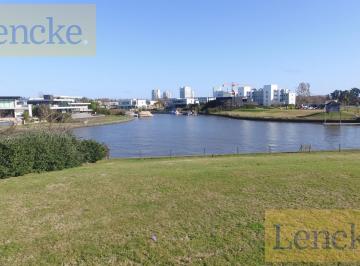 Terreno · 2203m² · Excepcional Lote en Venta en Albanueva, Ubicación Privilegiada con Las Mejores Vistas