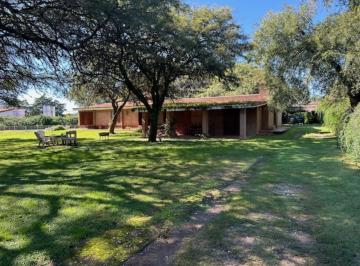 Casa · 280m² · 5 Ambientes · 1 Cochera · Casa 3 Dorm. en Venta - Mejico 556 - Condor Alto - Villa Allende.