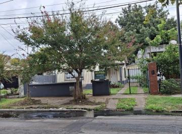 PHA-PHA-55_2 · Casa de 2 Amb. con Garaje y Patio en Venta | Berazategui
