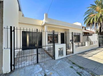 tres-de-febrero-loma-hermosa-venta-casa-3-ambientes · Casa de 3 Ambientes con Patio y Cochera