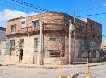 Bodega-Galpón · 500m² · 2 Cocheras · Vendo Depósito/fábrica a Demoler Y/o Reciclar Sobre Calle Gino Galeotti