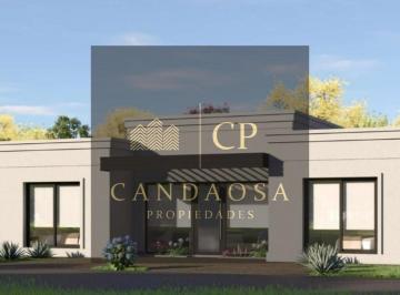 Casa · 137m² · 4 Ambientes · 2 Cocheras · Rbs. en Venta, de Pozo, Casa en Village Joven. Bella Vista