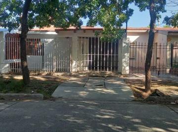 Casa · 180m² · 4 Dormitorios · 2 Cocheras · Vendo Casa + Depto San Rafael Mendoza