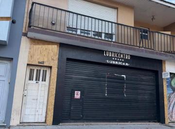 Local comercial · 60m² · Local en San Juan y Chacabuco