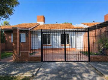 Casa · 265m² · 2 Dormitorios · Casa - Zona Sur