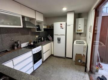 Casa · 66m² · 2 Ambientes · Excepcional Casa de Pasillo en Barrio Abasto