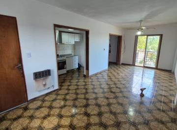 Departamento · 60m² · 3 Ambientes · 1 Cochera · Departamento de 2 Dorm. y Cochera en España y Hospitales