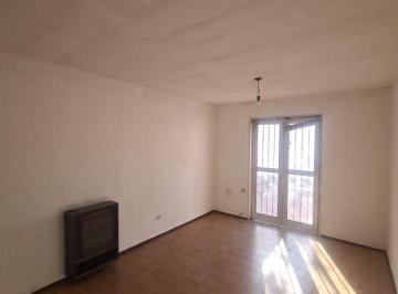 Casa de 4 ambientes, Carrodilla · Casa en Alquiler en Carrodilla
