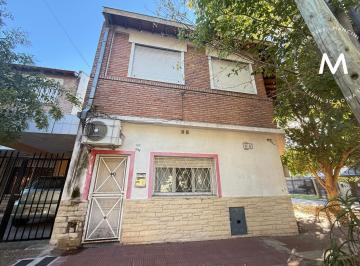 PH · 128m² · 4 Ambientes · PH Tipo Casa en Venta de 4 Ambientes - José León Suárez
