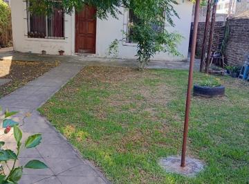 Casa · 176m² · 4 Ambientes · 1 Cochera · Casa en Belen de Escobar