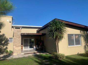 Casa de 3 ambientes, Chascomús · Hermosa Casaquinta en El Barrio Lomas Altas de Chascomus, Gran Oportunidad
