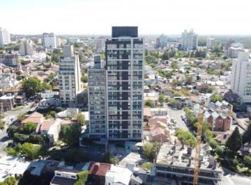 Departamento de 3 ambientes, Neuquén · Dpto 2 Dorm + Cochera, R2