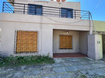 PH de 5 ambientes, Ituzaingó · Casa en PH a Reciclar
