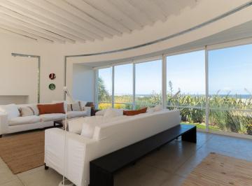 Casa · 250m² · 7 Ambientes · Casa - Club de Mar