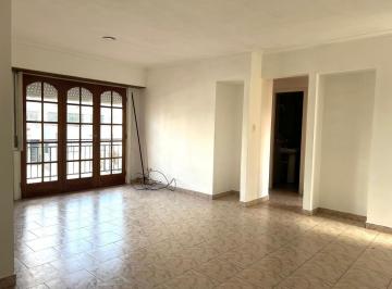 Departamento · 68m² · 3 Ambientes · 1 Cochera · Departamento en Villa Primera