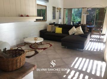 Casa · 197m² · 7 Ambientes · 2 Cocheras · Casa en Venta 7 Ambientes en Los Cardales Country Club