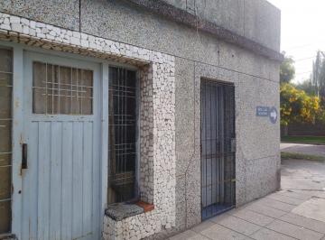 Casa de 5 ambientes, Lanús · Casa en Venta en Remedios de Escalada