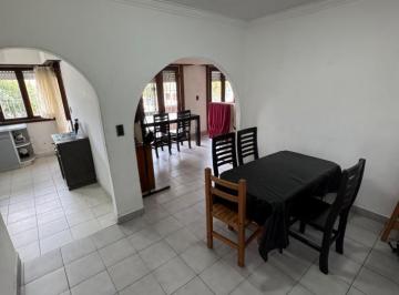 Departamento · 200m² · 6 Ambientes · Cuatro Propiedades en Block