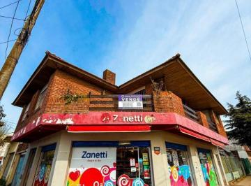 Departamento · 170m² · 4 Ambientes · Chalet 4 Amb en PH en Fortunato de La Plaza y Marcelo T de Alvear