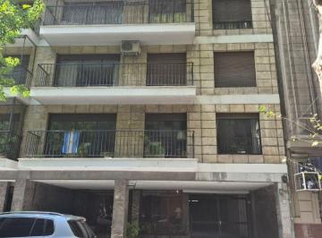Departamento de 4 ambientes, Recoleta · Semipiso Al Frente, Para Refaccionar, en Excelente Ubicación 3 Dorm. y Dependencias