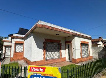 Casa de 3 ambientes, La Matanza · Casa en Venta 3 Ambientes en Ramos Mejía, con Cochera, Patio/jardin y Terraza