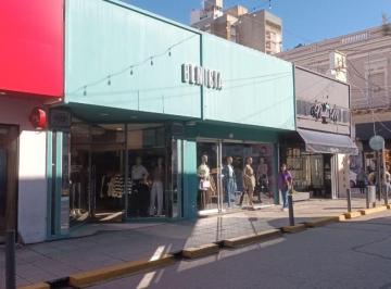 Local comercial de 1 ambiente, Río Cuarto · Local Comercial con 93 m² Construidos en Alquiler, Río Cuarto
