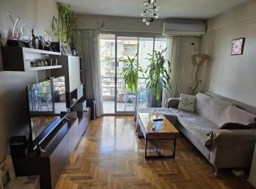 Departamento de 4 ambientes, Flores · Vendo Departamento 4 Ambientes Cochera Fija Seguridad 24 Hs