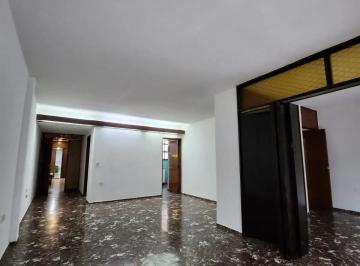 Departamento de 4 ambientes, Córdoba · Alquilo Semi Piso Nva Cba - 3 Dorm - Balcón - Terraza con Asador!