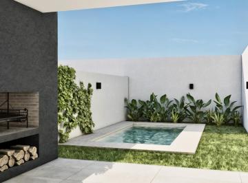 Casa · 162m² · 5 Ambientes · 1 Cochera · Únicos - Triplex 5 Amb con Jardín y Piscina Excelente Categoría