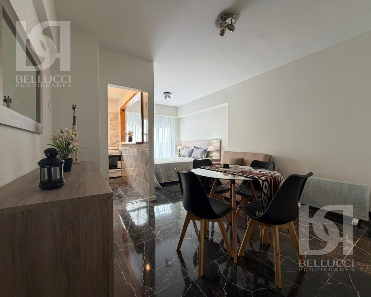 Presentamos departamento de 1 ambiente al frente ubicado sobre calle Gascon y Arenales
