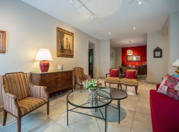 Casa · 230m² · 6 Ambientes · 1 Cochera · Casa en Venta en Club de Campo Pueyrredón - 6 Ambientes