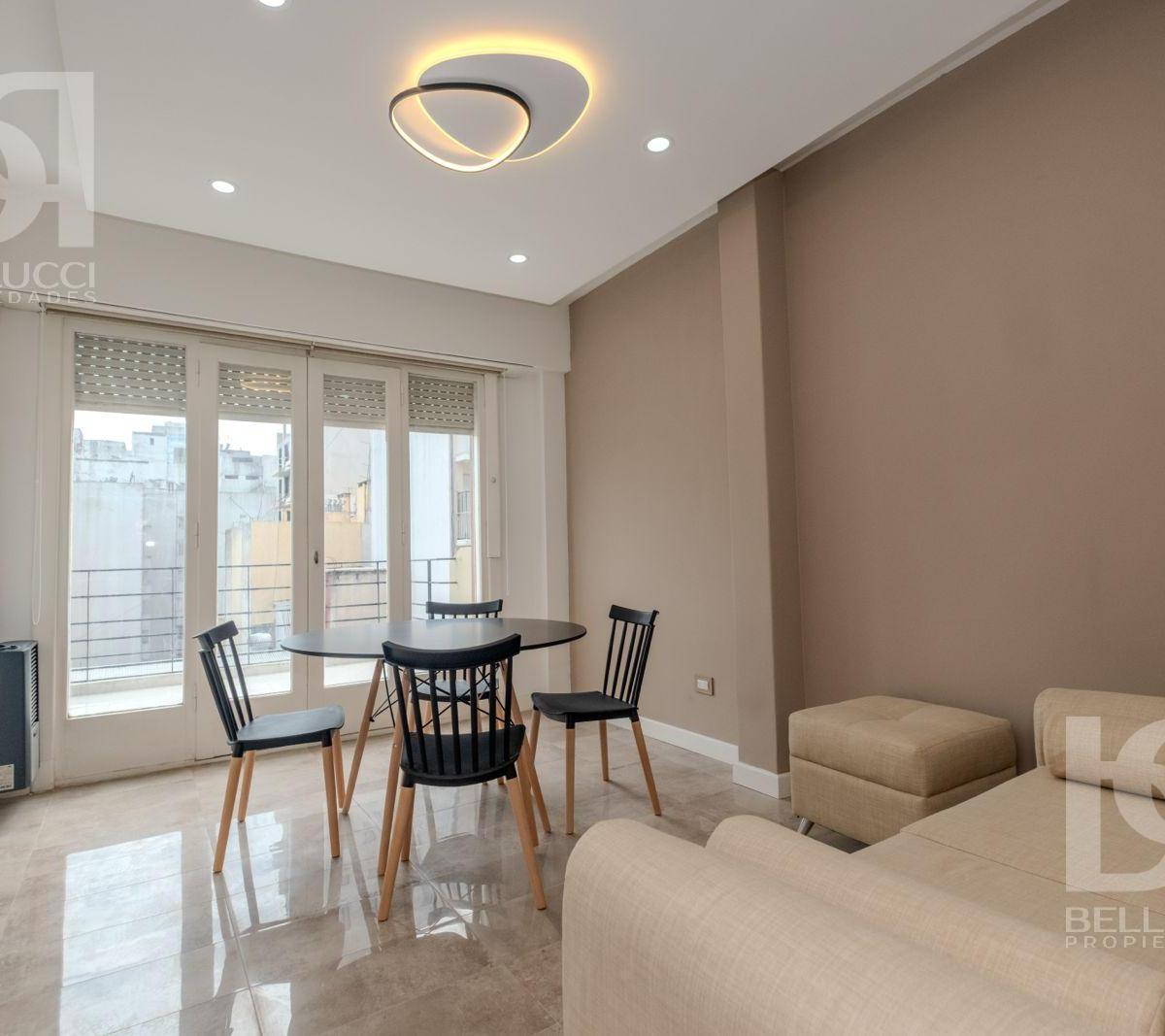 Depto 2 amb con dependencia y balcón terraza, 60m² — Centro