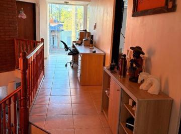 Casa · 203m² · 4 Ambientes · 2 Cocheras · Casa en Country El Pinar