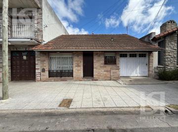 Casa · 100m² · 3 Ambientes · 1 Cochera · Casa en Venta Barrio San Jose