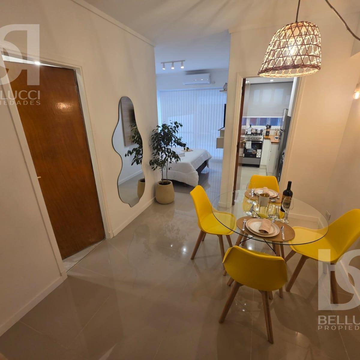 Departamento de 1 ambiente con patio en venta