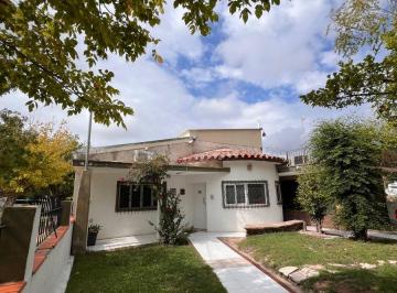 Casa de 7 ambientes, Rodeo de la Cruz · Venta Casa en Guaymallen