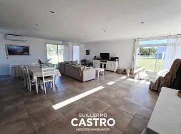 Casa de 4 ambientes, Mar del Plata · Casa en Venta, 3 Dorm., Pileta. Barrio Cerrado Tierras del Mar.