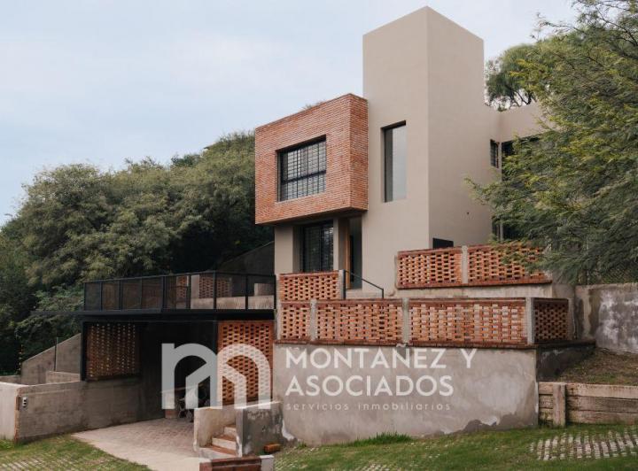 Casa en venta en Jardin Epicuro · 6 ambientes