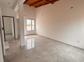 PH · 156m² · 3 Ambientes · 1 Cochera · PH en Neuquen