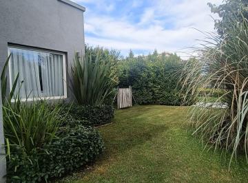 Casa · 170m² · 4 Ambientes · Casa en Venta en Ayres Plaza, Pilar, G. B. a. Zona Norte