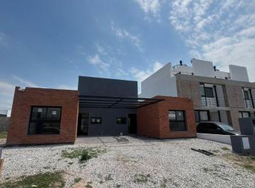 Casa de 1 ambiente, Córdoba · Oportunidad Casa en Planta Baja con 2 Dorm. en Rincones de Manantiales