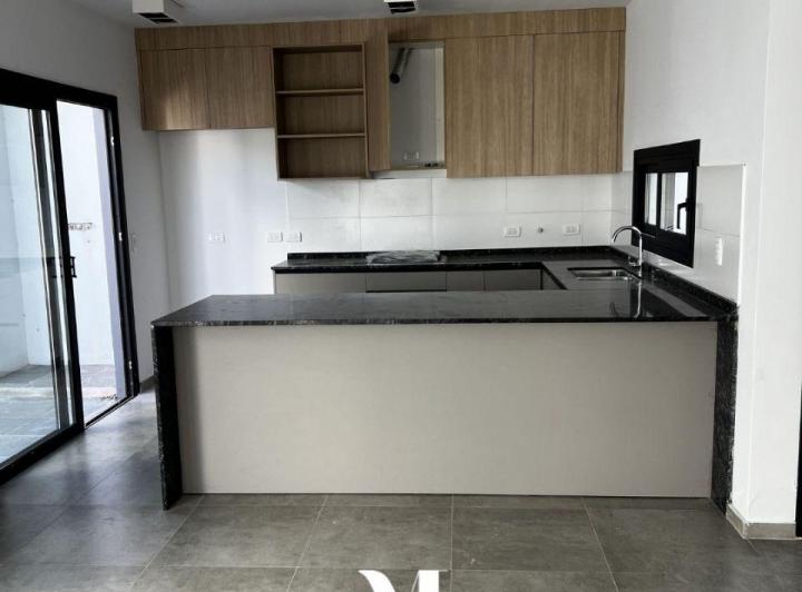 PH · 130m² · 5 Ambientes · 1 Cochera