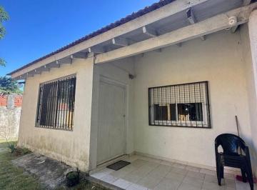 Casa · 60m² · 2 Ambientes · Venta en Block Dos Casas en Espejo en Mar del Tuyú